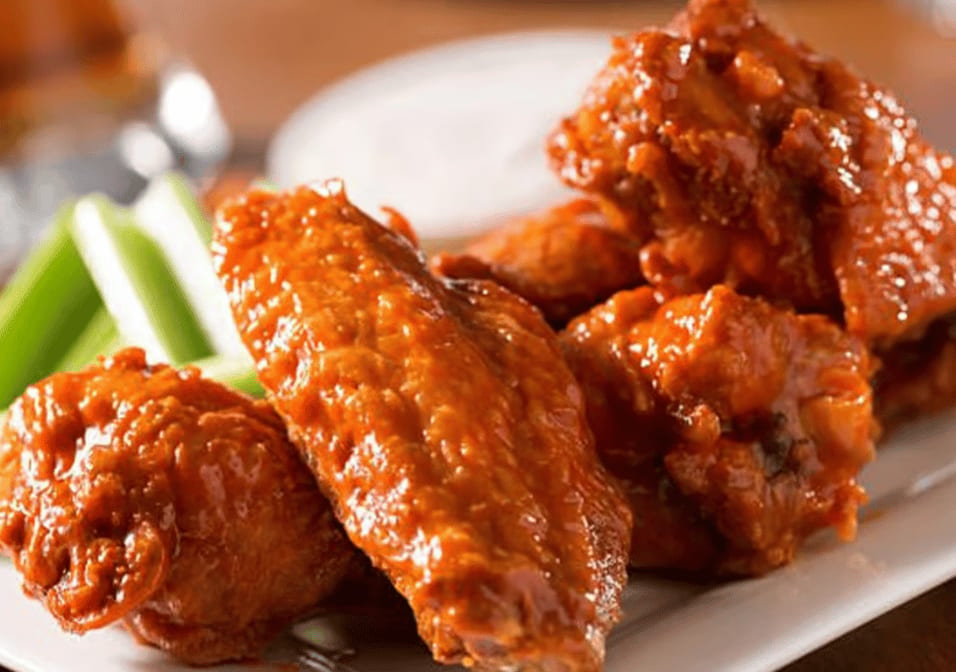 6 Pcs Chilli Garlic Wings.